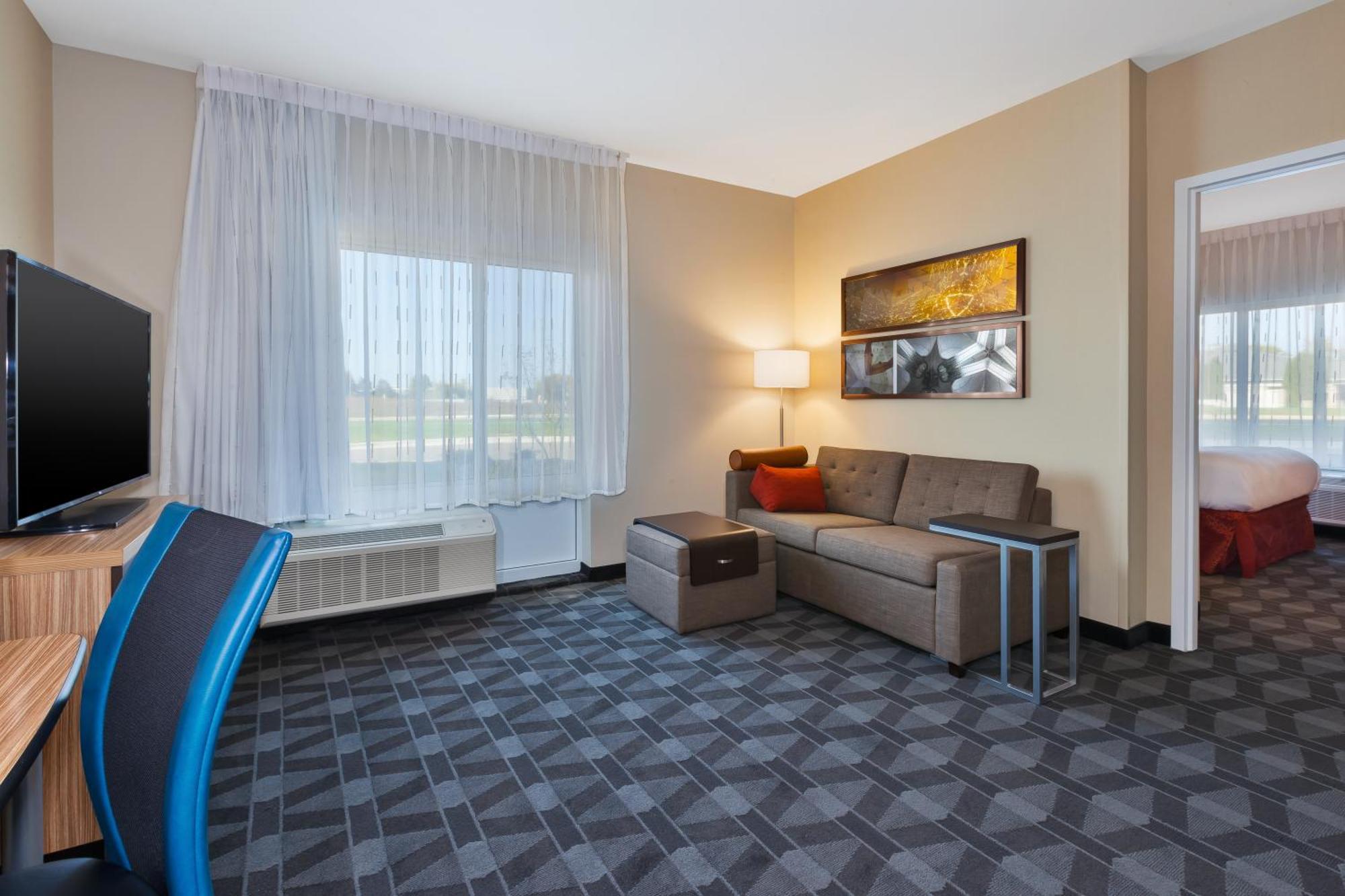 Towneplace Suites By Marriott Grand Rapids Airport Southeast Каскейд Экстерьер фото