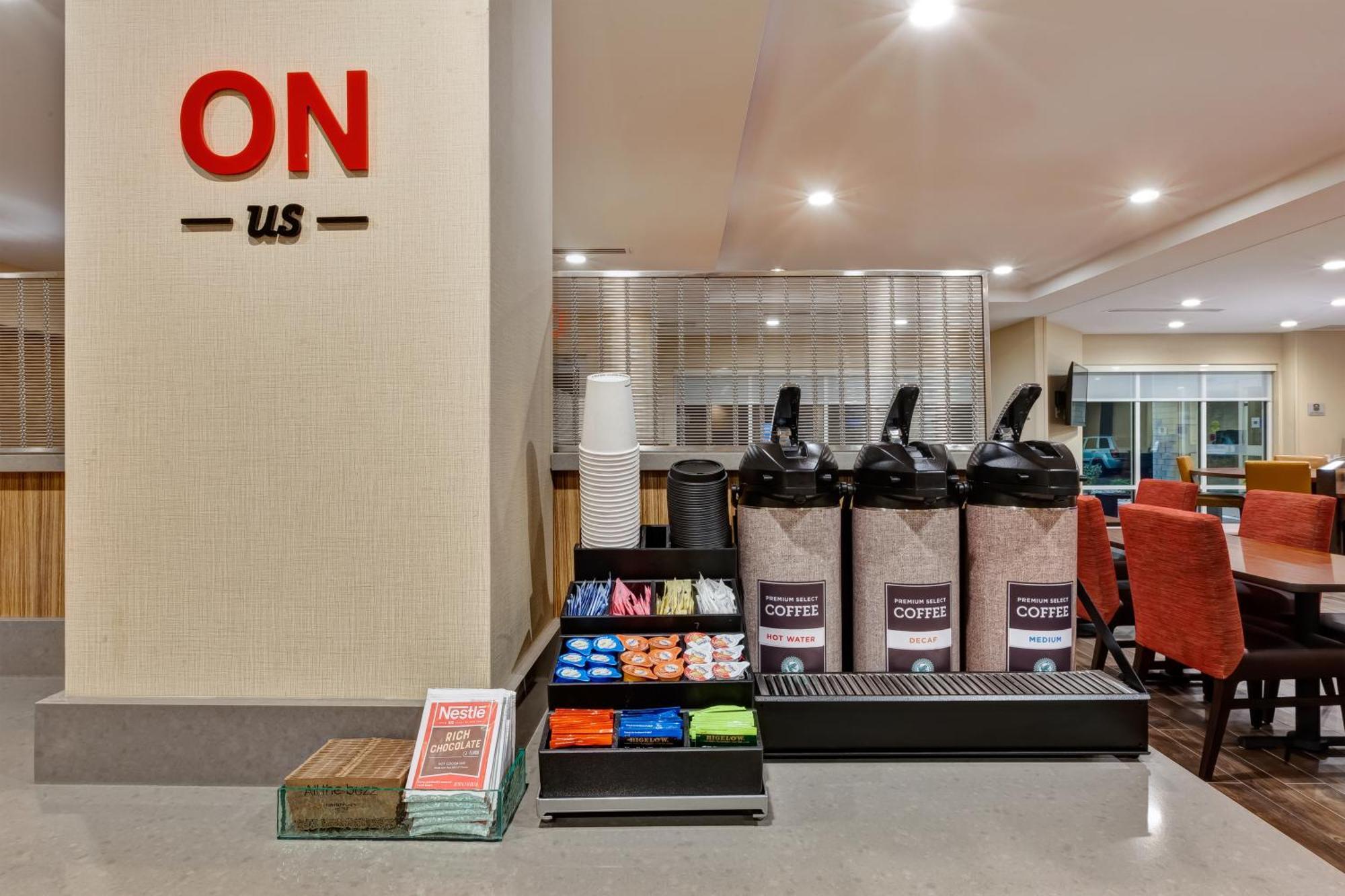 Towneplace Suites By Marriott Grand Rapids Airport Southeast Каскейд Экстерьер фото