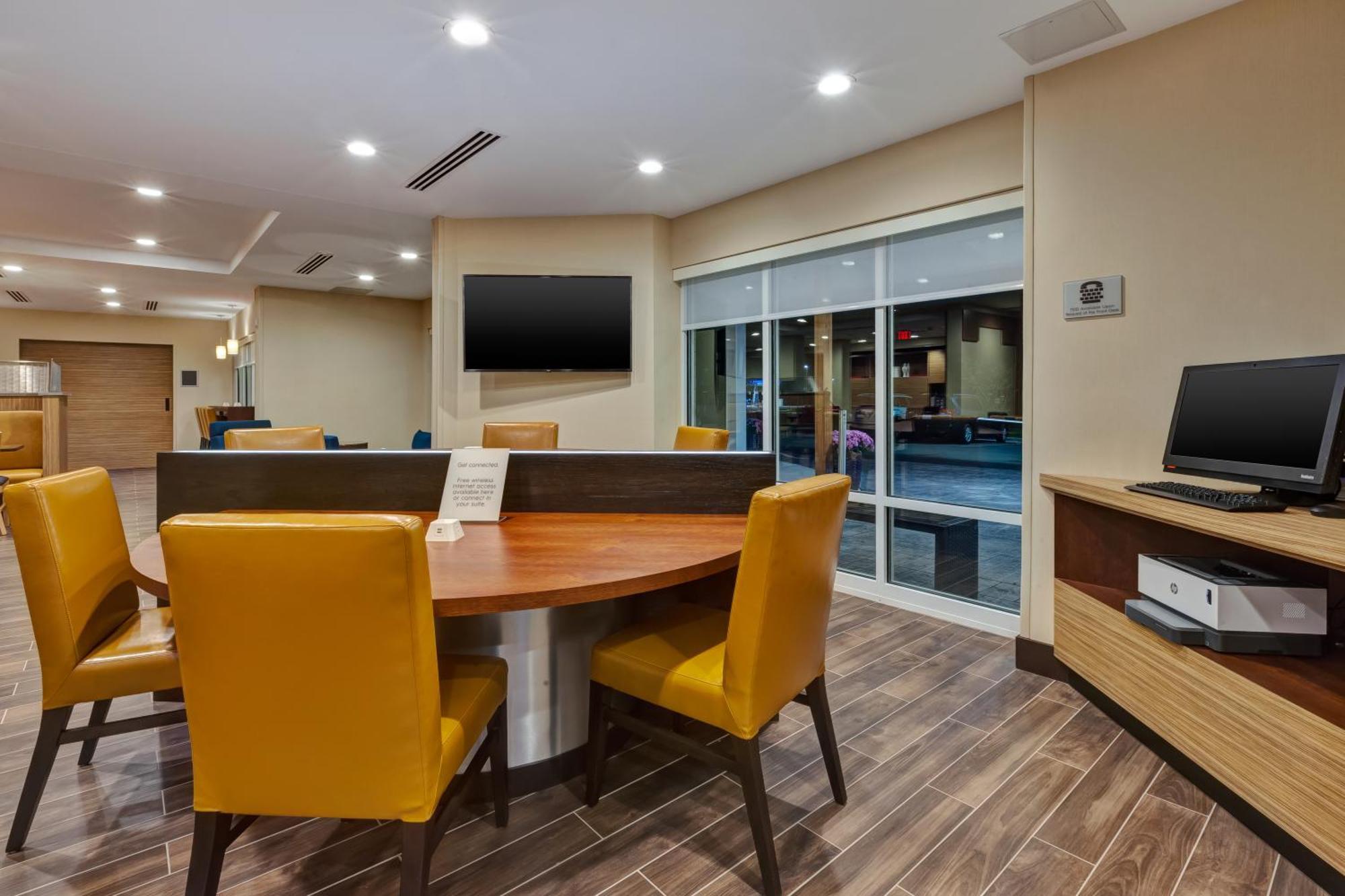Towneplace Suites By Marriott Grand Rapids Airport Southeast Каскейд Экстерьер фото