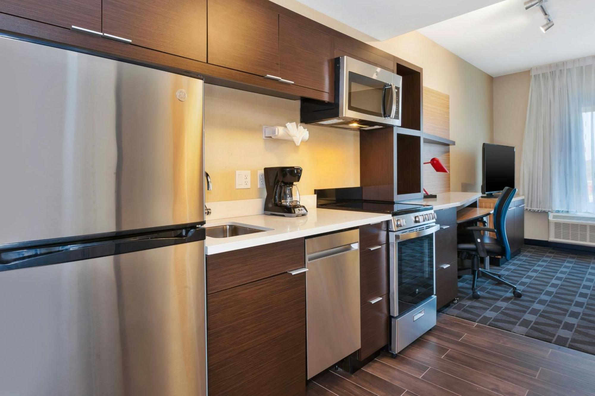 Towneplace Suites By Marriott Grand Rapids Airport Southeast Каскейд Экстерьер фото
